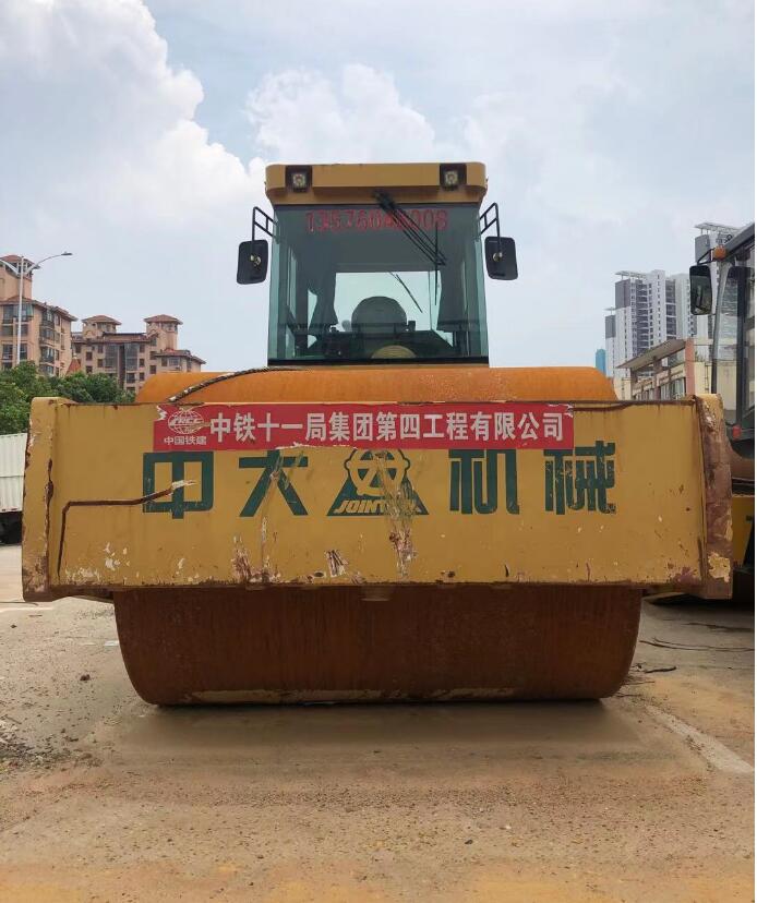 附近壓路機(jī)出租臺(tái)班租賃價(jià)格一般是多少？